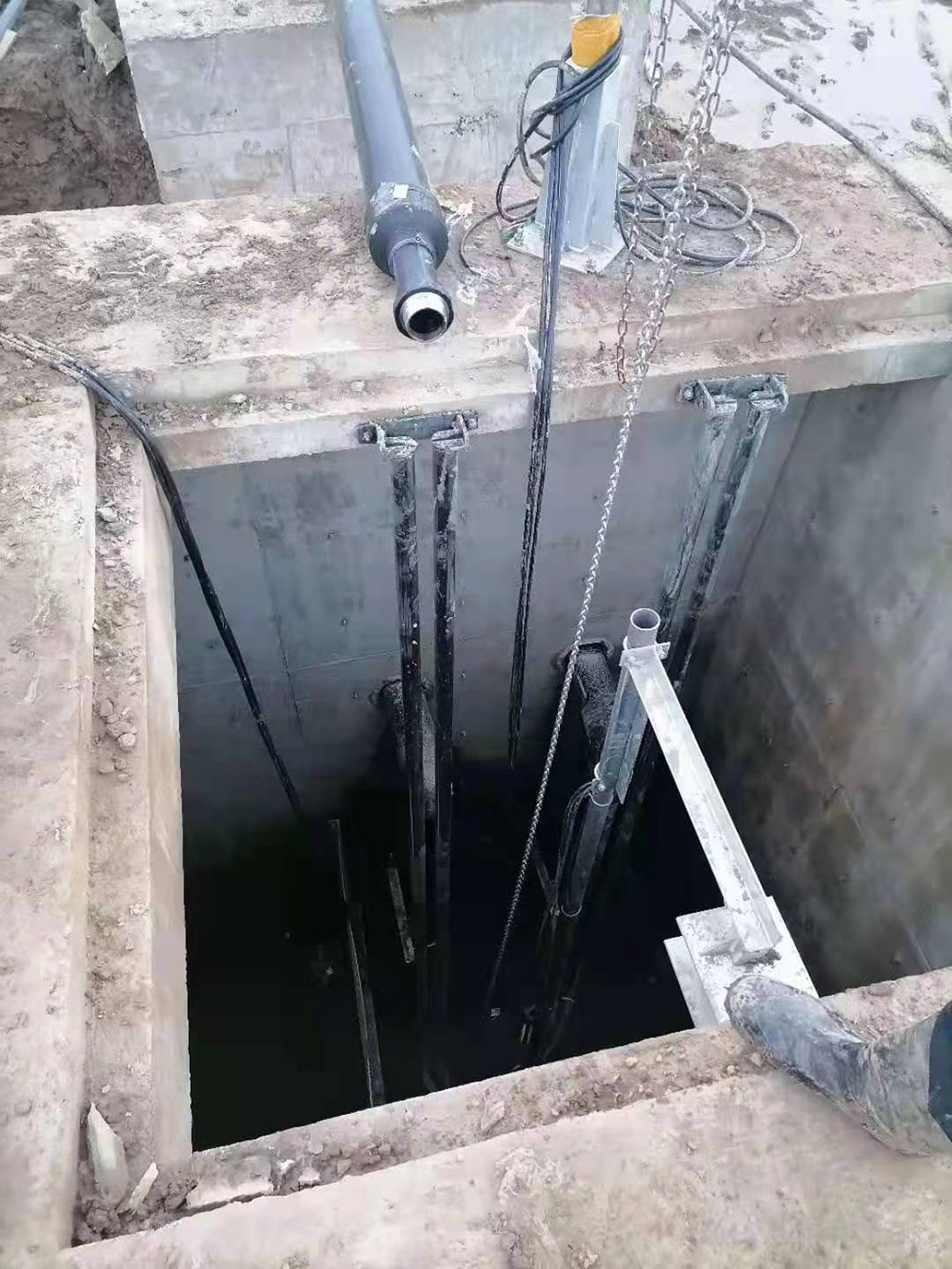 中國江蘇 淮安生豬養殖基地-污水池及生活區配套設施泵站